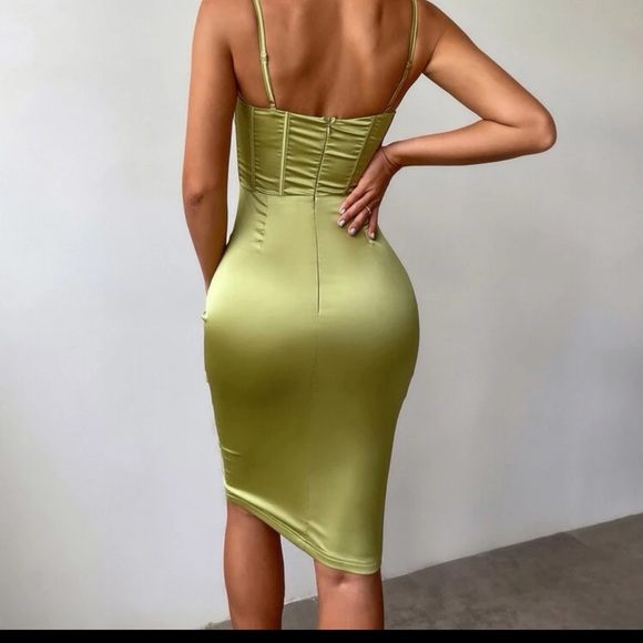 Parthea boning push up padded corset satin dress green - Picture 3 of 7